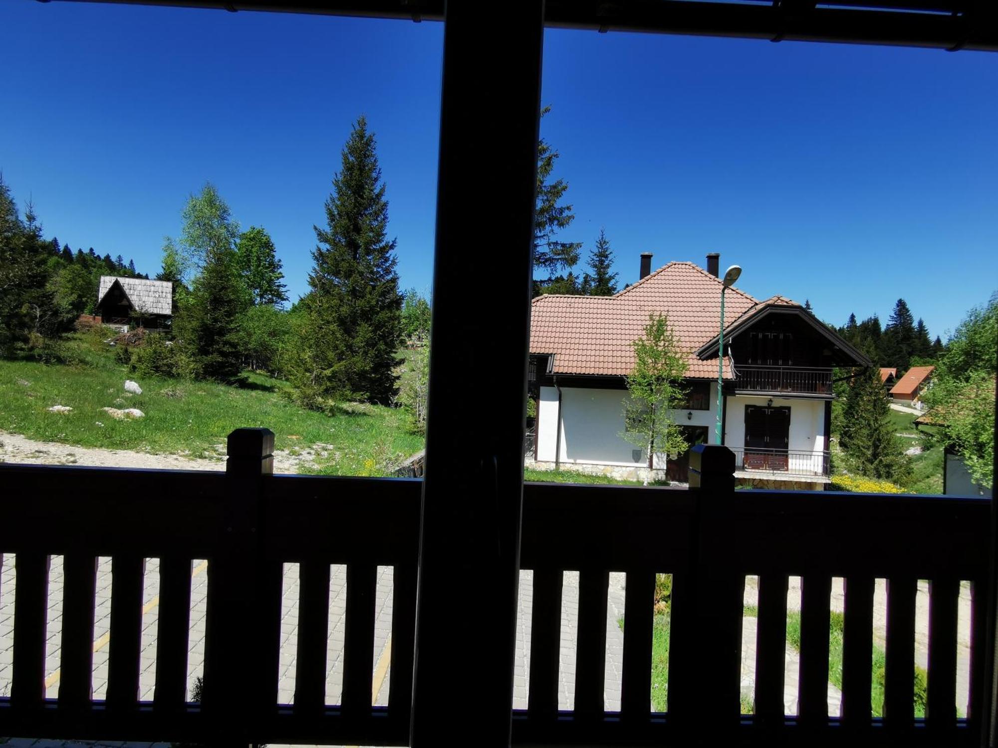 Apartmani Suncani Breg Tara Mitrovac Habitación foto